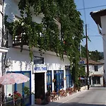 Theo Aparthotel
